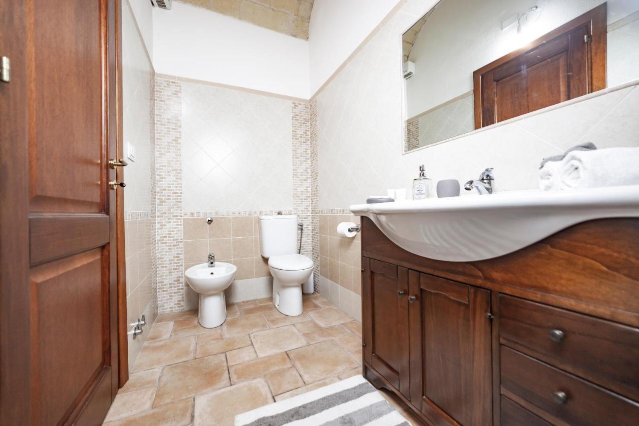 Suite Home Al Centro Di Sassari Exterior foto