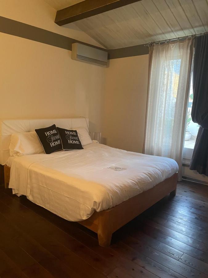 Suite Home Al Centro Di Sassari Exterior foto